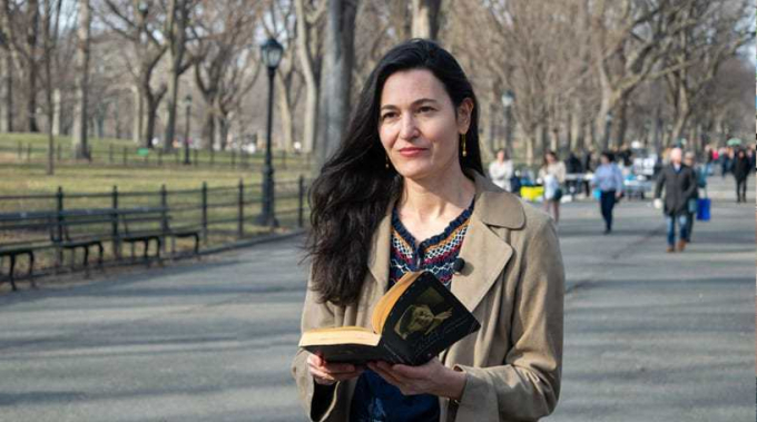 Nicole Krauss reading her poems on Literary Walk