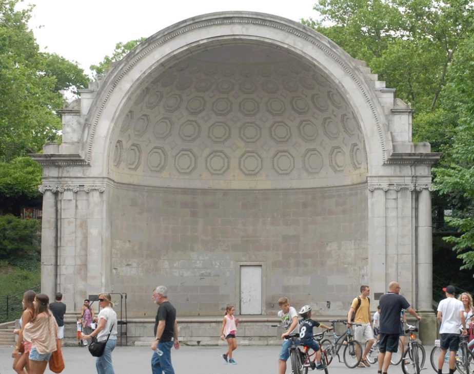 Naumberg Bandshell