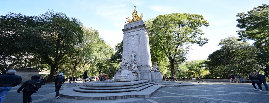 Merchants Gate Plaza